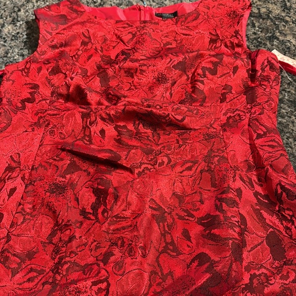 Tahari red and black dress NWT 10 - Picture 9 of 11